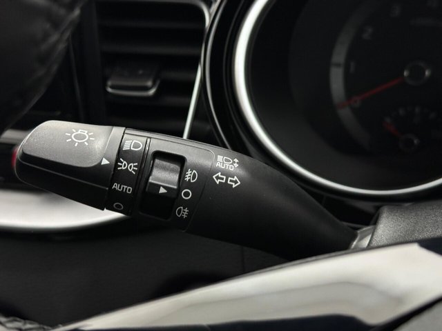 2022 Kia Xceed - Photo 12
