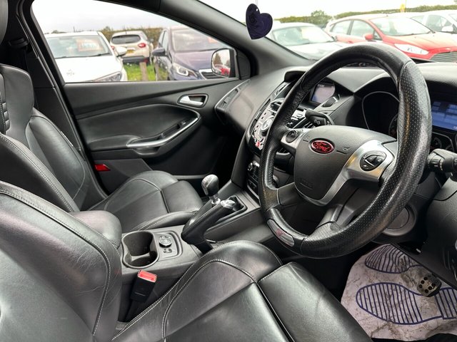 2014 Ford Focus 2L St-3 5dr - Photo 11