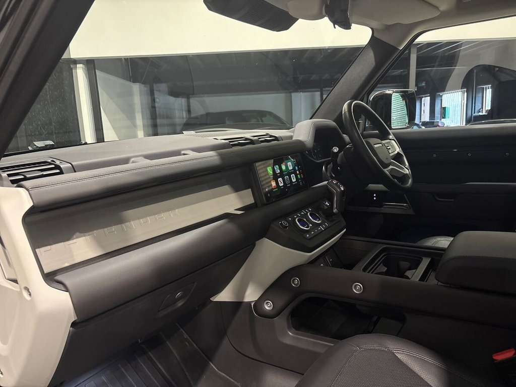 USED 2023 73 LAND ROVER DEFENDER 3.0 D250 MHEV SE Hard Top SUV 5dr Diesel Auto 4WD MWB Euro 6 (s/s) (250 ps) REAR SEATS|JLR WARRANTY
