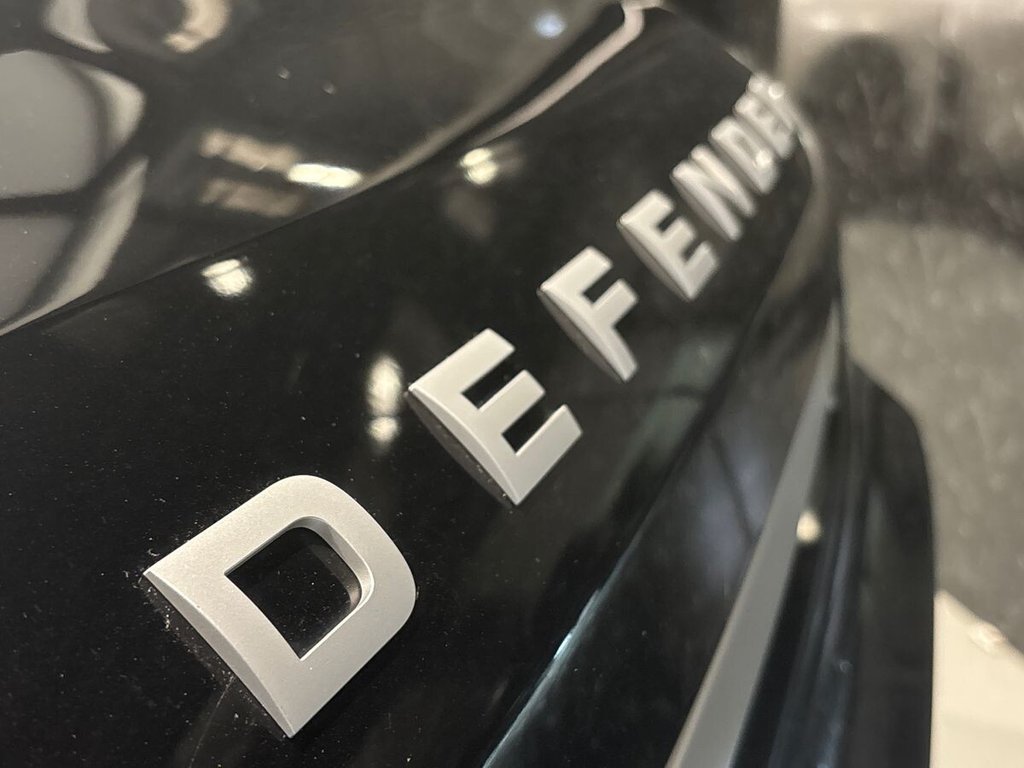 USED 2023 73 LAND ROVER DEFENDER 3.0 D250 MHEV SE Hard Top SUV 5dr Diesel Auto 4WD MWB Euro 6 (s/s) (250 ps) REAR SEATS|JLR WARRANTY