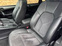 USED 2016 65 PORSCHE MACAN 3.0 TD V6 S SUV Sapphire Blue Diesel PDK 4WD Euro 6 (s/s) (258 ps) PANORAMIC SUNROOF HEATED LEATHER/ALCANTARA PRIVACY GLASS FRONT AND REAR PARK SENSORS WITH REVERSE CAMERA