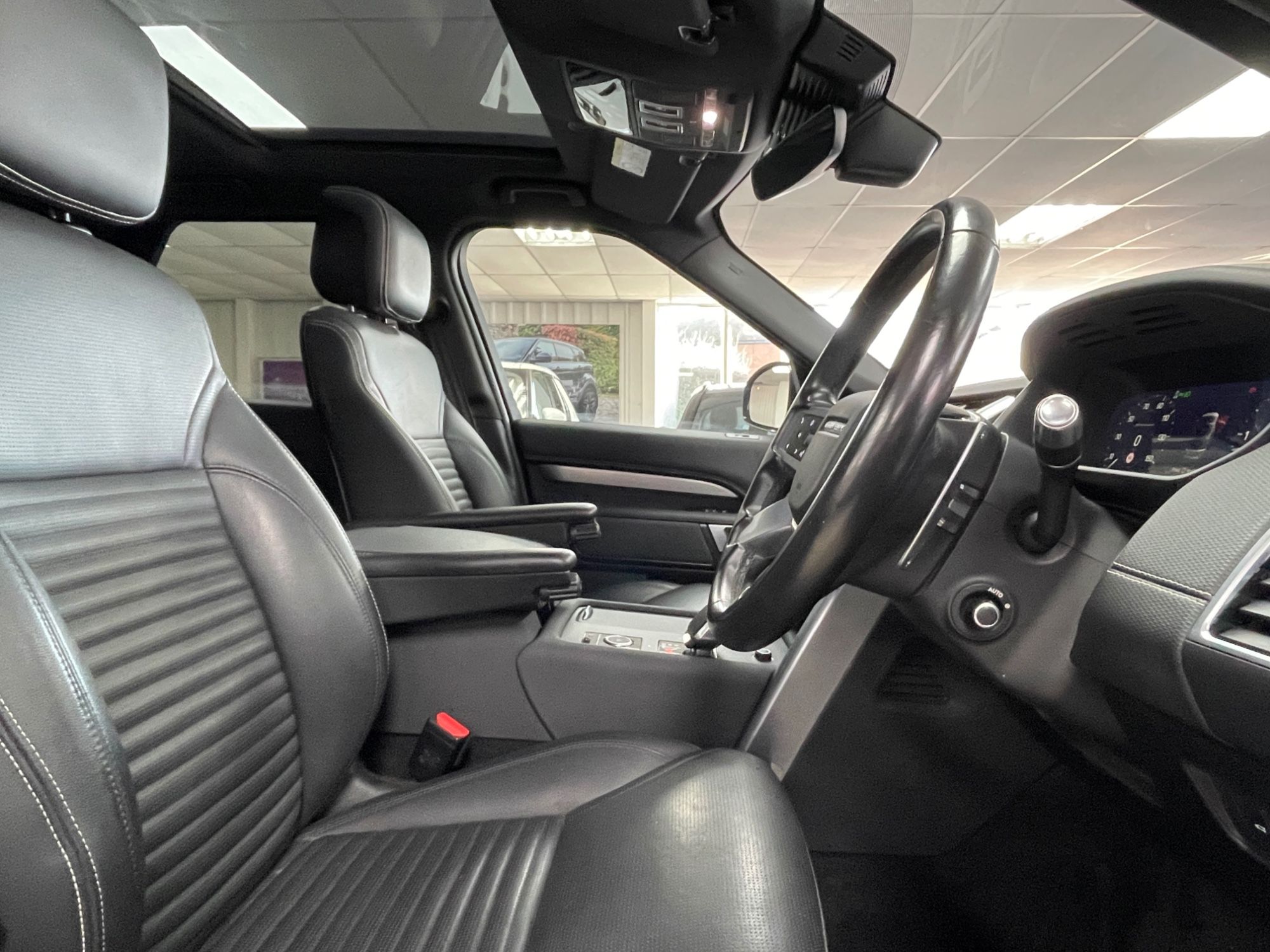 USED 2021 71 LAND ROVER DISCOVERY 3.0 D250 MHEV R-Dynamic SE SUV 5dr Diesel Auto 4WD Euro 6 (s/s) (250 ps) 