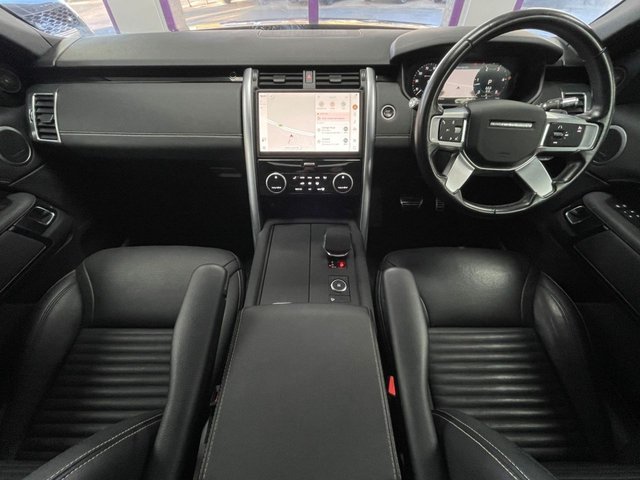 View our LAND ROVER DISCOVERY