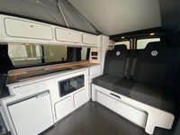 USED 2020 20 VOLKSWAGEN TRANSPORTER T6.1 2.0 TDI STARTLINE BUSINESS A/C SWB CANDY WHITE AND STARLIGHT BLUE / 20" ALLOYS WHEELS / CRUISE / APPLE CAR PLAY