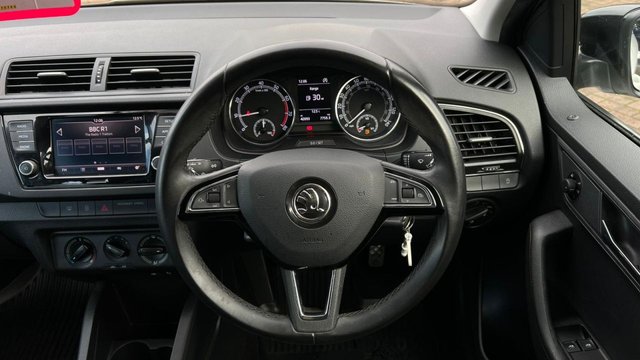 2019 SKODA FABIA 1.0 TSI Colour Edition Hatchback 5dr Petrol Manual Euro 6 (s/s) (95 ps) - Photo 4