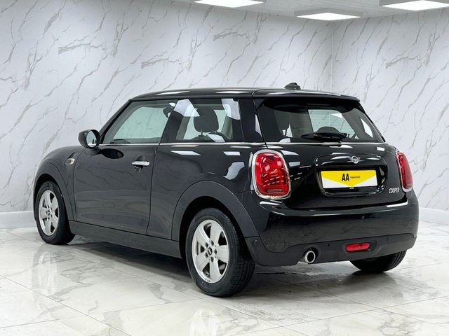 2020 MINI Hatch 1.5L Cooper Classic 3dr - Photo 10