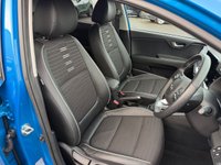 USED 2025 25 KIA STONIC 1.0 T-GDi MHEV GT-Line S SUV 5dr Petrol Hybrid DCT Euro 6 (s/s) (98 bhp) 