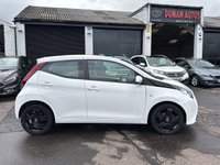 USED 2021 71 TOYOTA AYGO 1.0 VVT-i x-play Hatchback 5dr Petrol Manual Euro 6 (s/s) (71 ps) REVERSING CAMERA+ DAYTIME RUNNING LIGHTS+ LANE KEEPING ASSIST+ TRACTION CONTROL+ CRASH SENSOR+ CLIMATE CONTROL+ BLUETOOTH+ DAB+ USB+ AUX+ 15 INCH ALLOY WHEELS+