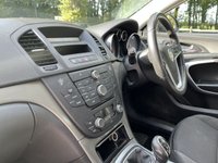 USED 2009 09 VAUXHALL INSIGNIA 1.8 16V Exclusiv Hatchback 5dr Petrol Manual Euro 5 (140 ps) 