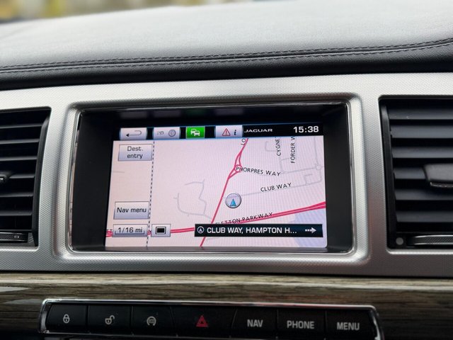 2014 Jaguar Xf - Photo 8