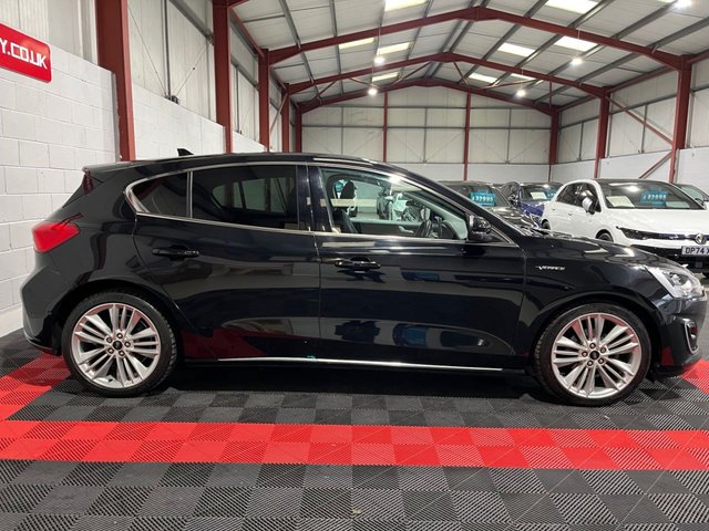 2019 FORD FOCUS 1.0T EcoBoost Vignale Hatchback 5dr Petrol Manual Euro 6 (s/s) (125 ps) - Photo 8