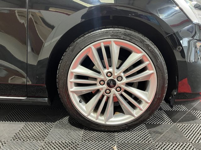 2019 FORD FOCUS 1.0T EcoBoost Vignale Hatchback 5dr Petrol Manual Euro 6 (s/s) (125 ps) - Photo 11