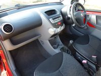 USED 2009 59 PEUGEOT 107 1.0 12V Urban Hatchback 5dr Petrol Manual Euro 4 (68 ps) www.suffolkcarcentre.co.uk - Located at Reydon