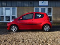 USED 2009 59 PEUGEOT 107 1.0 12V Urban Hatchback 5dr Petrol Manual Euro 4 (68 ps) www.suffolkcarcentre.co.uk - Located at Reydon