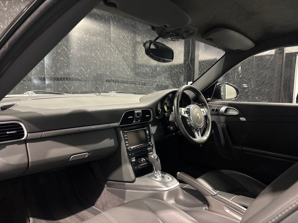 USED 2011 K PORSCHE 911 3.8 997 Carrera S Coupe 2dr Petrol PDK (240 g/km, 385 bhp) JUST HAD MAJOR SERVICE|3 OWNER