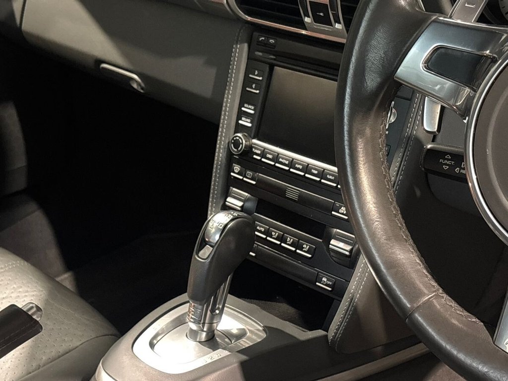 USED 2011 K PORSCHE 911 3.8 997 Carrera S Coupe 2dr Petrol PDK (240 g/km, 385 bhp) JUST HAD MAJOR SERVICE|3 OWNER