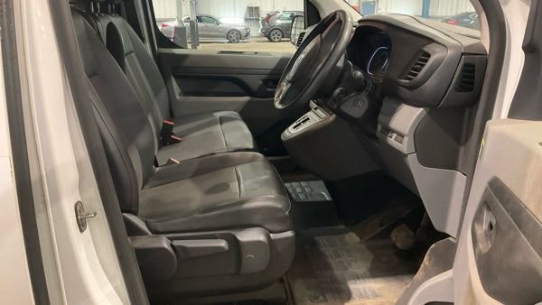 View our VAUXHALL Vivaro Electric