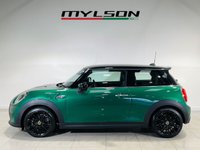 USED 2021 71 MINI Electric Hatch Cooper SE 32.6kWh Level 2 Hatchback 3dr Electric Auto (184 ps) British Racing Green | Heated Seats | Apple CarPlay | Reversing Camera / Parking Sensors | Ambient Lighting