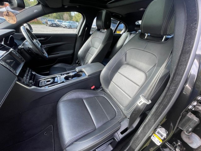 2015 JAGUAR XE - Photo 12