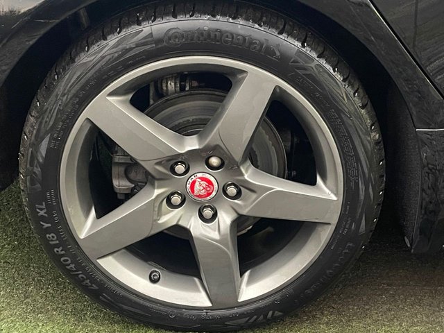 2015 JAGUAR XE - Photo 10