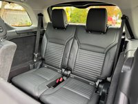 USED 2017 17 LAND ROVER DISCOVERY 3.0 TD V6 First Edition SUV 5dr Diesel Auto 4WD Euro 6 (s/s) (258 ps) 