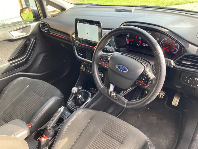2018 FORD FIESTA 1.5T EcoBoost ST-3 Hatchback 5dr Petrol Manual Euro 6 (200 ps) - Photo 11