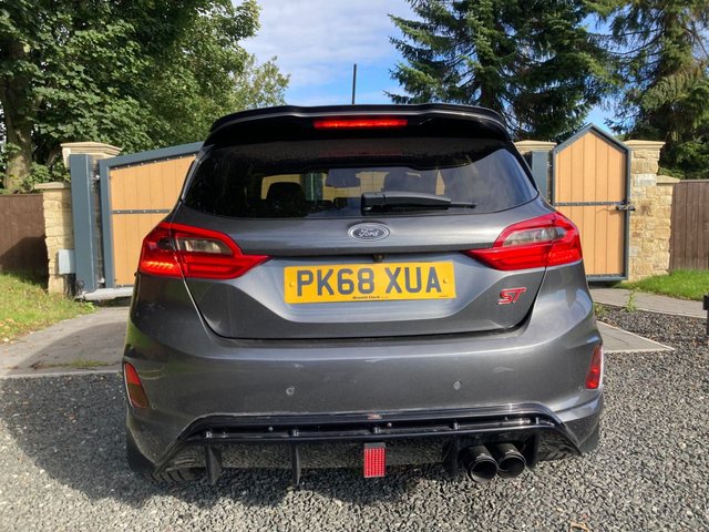 2018 FORD FIESTA 1.5T EcoBoost ST-3 Hatchback 5dr Petrol Manual Euro 6 (200 ps) - Photo 6