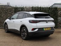 USED 2021 71 VOLKSWAGEN ID.4 Pro Performance 77kWh Family SUV 5dr Electric Auto (204 ps) 