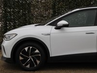 USED 2021 71 VOLKSWAGEN ID.4 Pro Performance 77kWh Family SUV 5dr Electric Auto (204 ps) 