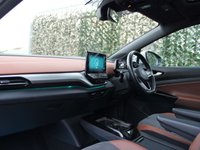 USED 2021 71 VOLKSWAGEN ID.4 Pro Performance 77kWh Family SUV 5dr Electric Auto (204 ps) 