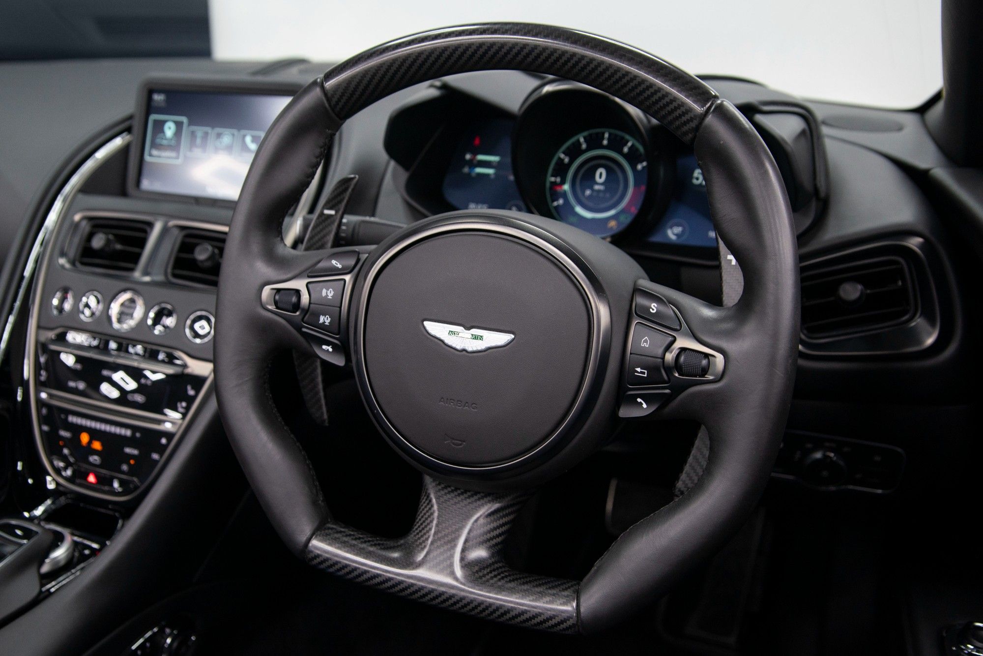 USED 2020 20 ASTON MARTIN DBS 5.2 V12 BiTurbo Superleggera Volante 