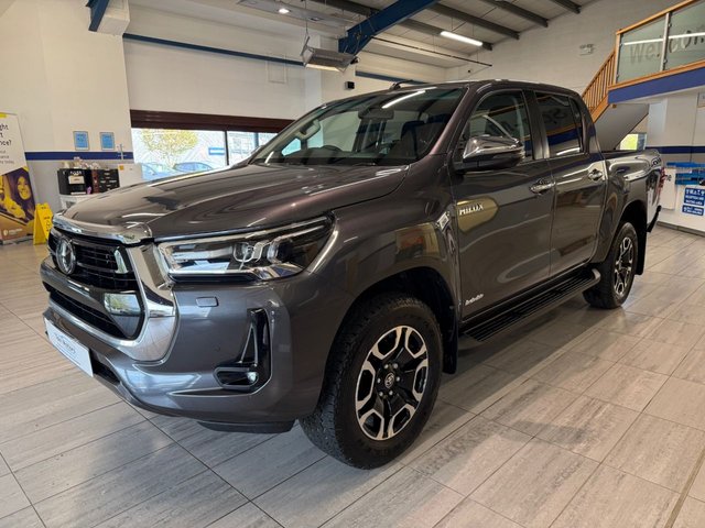 2021 Toyota HI-Lux 2.8L Invincible 4dr - Photo 7