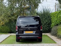 USED 2024 24 MERCEDES-BENZ V-CLASS 2.0 V300d Premium MPV 5dr Diesel G-Tronic+ Euro 6 (s/s) (7 Seat, Extra Long) (237 ps) EXTRA LONG VAT QUALIFYING LATEST VIRTUAL COCKPIT DASH TABLES