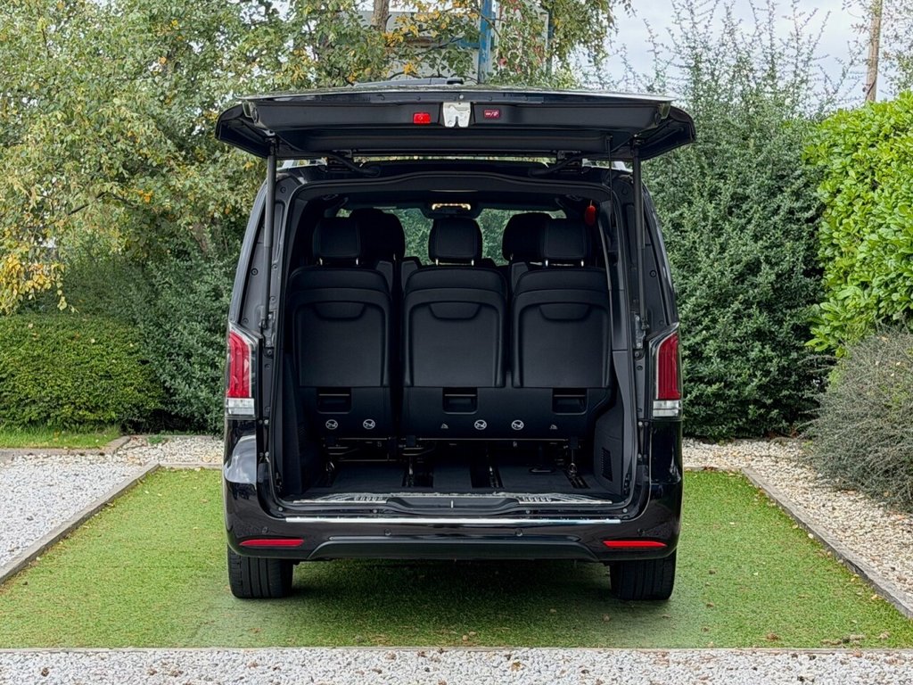 USED 2024 24 MERCEDES-BENZ V-CLASS 2.0 V300d Premium MPV 5dr Diesel G-Tronic+ Euro 6 (s/s) (7 Seat, Extra Long) (237 ps) EXTRA LONG VAT QUALIFYING LATEST VIRTUAL COCKPIT DASH TABLES