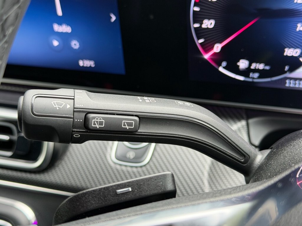 USED 2024 24 MERCEDES-BENZ V-CLASS 2.0 V300d Premium MPV 5dr Diesel G-Tronic+ Euro 6 (s/s) (7 Seat, Extra Long) (237 ps) EXTRA LONG VAT QUALIFYING LATEST VIRTUAL COCKPIT DASH TABLES