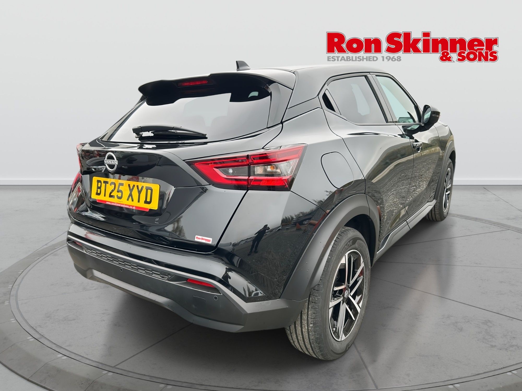 USED 2025 25 NISSAN JUKE 1.0 DIG-T N-Connecta SUV 5dr Petrol Manual Euro 6 (s/s) (114 ps) 