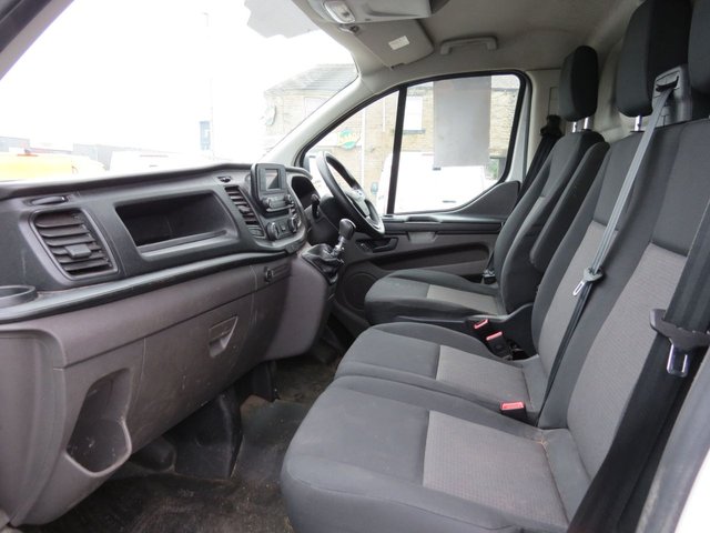 2021 Ford Transit Custom 2L Leader 5dr - Photo 9