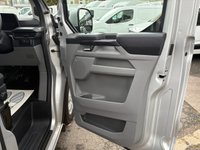 USED 2024 24 FORD TRANSIT CUSTOM Silver 2.0 EcoBlue Limited Van, 27,705 miles, 1 owner, Euro 6 ULEZ, 6-speed, A/C, Rear Camera, Alloy Wheeks, Full Service History, price +20% VAT. REAR VIEW CAMARA" APPLE CAR PLAY