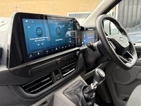 USED 2024 24 FORD TRANSIT CUSTOM Silver 2.0 EcoBlue Limited Van, 27,705 miles, 1 owner, Euro 6 ULEZ, 6-speed, A/C, Rear Camera, Alloy Wheeks, Full Service History, price +20% VAT. REAR VIEW CAMARA" APPLE CAR PLAY