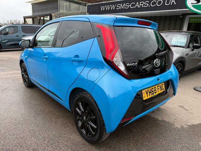 2018 TOYOTA AYGO - Photo 11