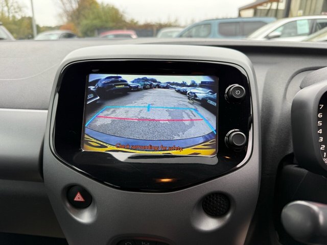 2018 TOYOTA AYGO - Photo 5