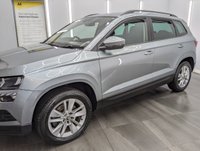 USED 2018 68 SKODA KAROQ 2.0 TDI SE Technology SUV 5dr Diesel Manual 4WD Euro 6 (s/s) (150 ps) 17'' ALLOY WHEELS , FRONT AND REAR PARKING SENSORS, SERVICE HISTORY - LATEST NOV.2025, APPLE CARPLAY / ANDOID AUTO , BLUETOOH CONNECTIVITY , CRUISE CONTROL , SAT NAV