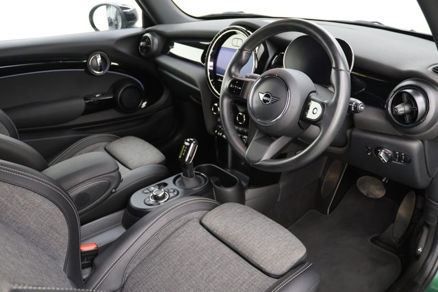 2021 MINI Electric Hatch - Photo 10