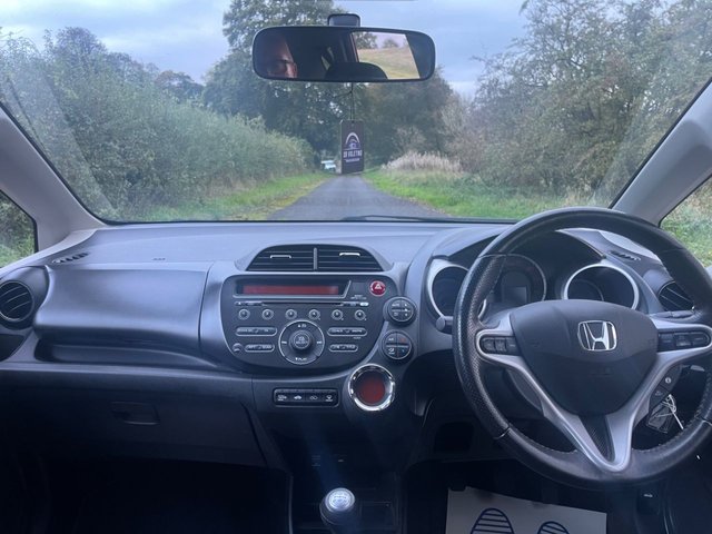 2012 Honda Jazz 1.4L Si 5dr - Photo 9