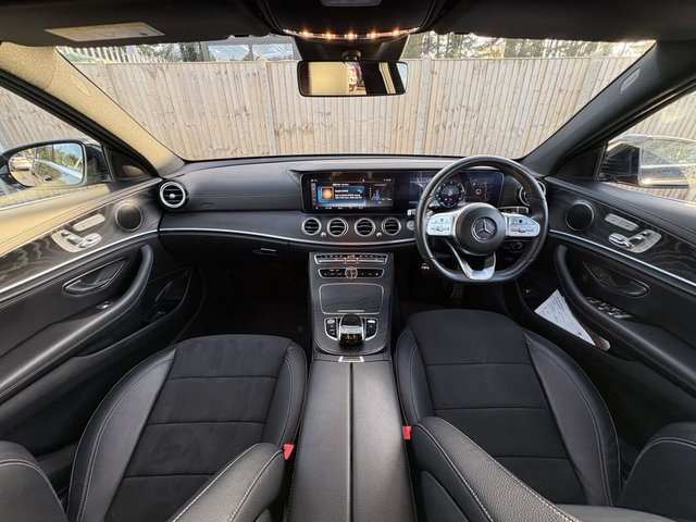 2019 Mercedes-Benz E-CLASS - Photo 9