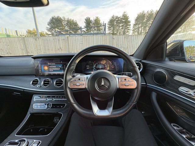 2019 Mercedes-Benz E-CLASS - Photo 12