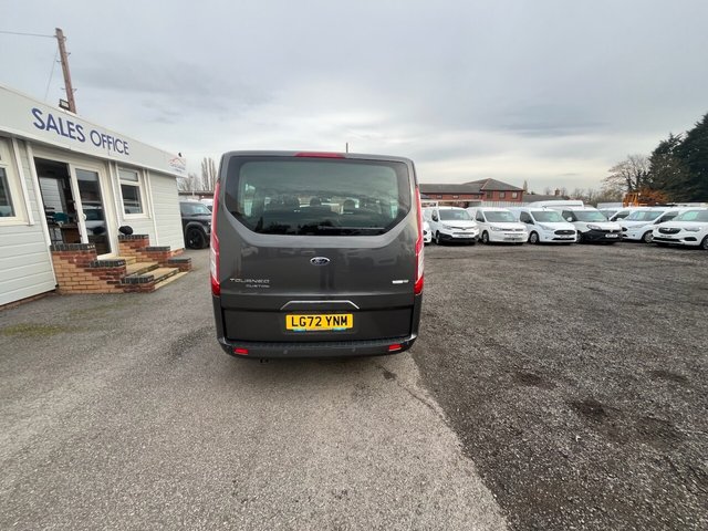 2022 Ford Tourneo Custom 2L Titanium 5dr - Photo 9