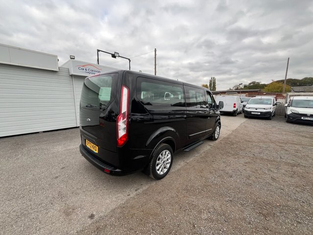 2022 Ford Tourneo Custom 2L Titanium 5dr - Photo 8
