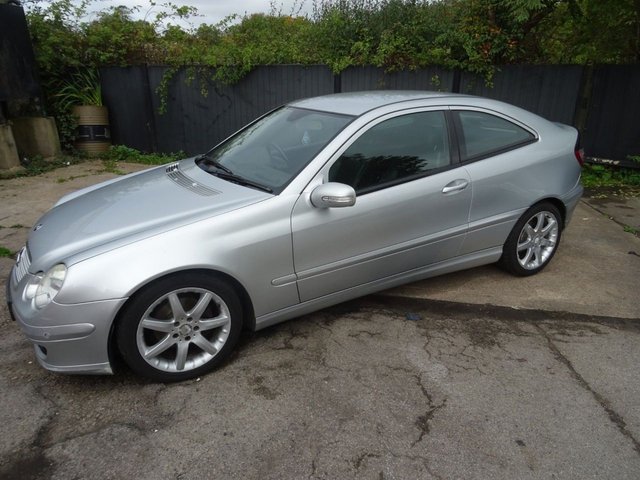 2008 Mercedes-Benz C-Class 2.1L Se 2dr - Photo 8