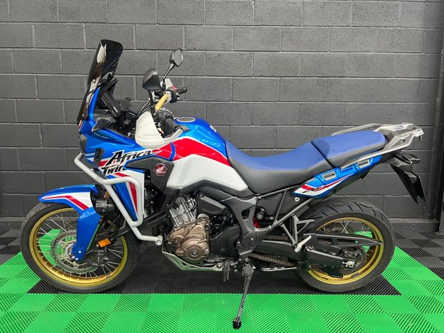 View our HONDA CRF1000L AFRICA TWIN
